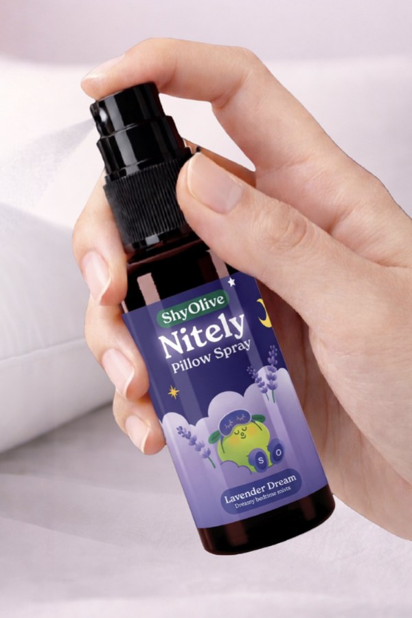 ฉีดสเปรย์หมอน Nitely Lavender Dream ก่อนนอน